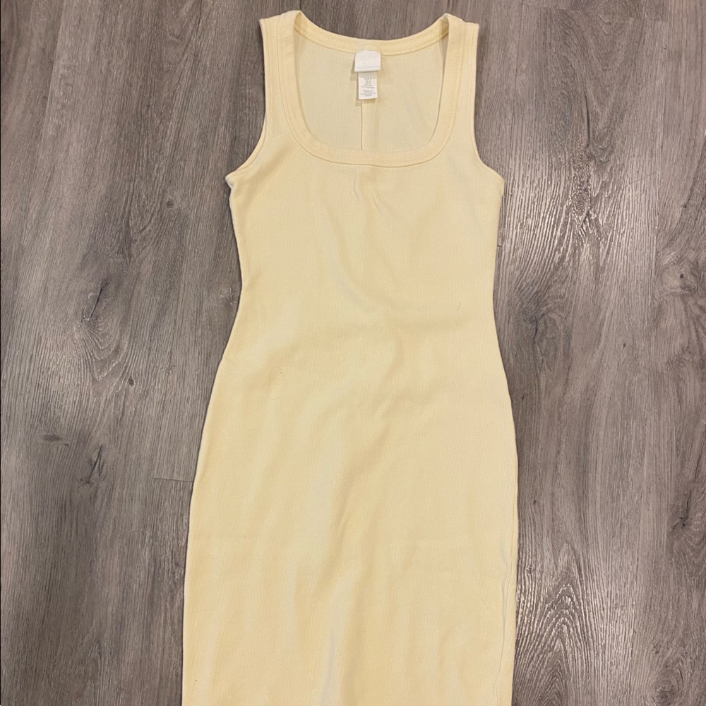 H&M light yellow ribbed dress